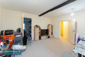 Sitting Room- click for photo gallery